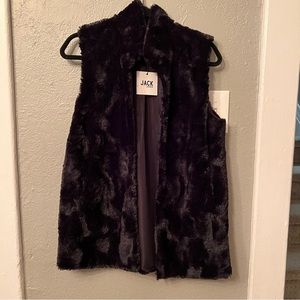 NWT Jack by BB Dakota Faux Fur Vest